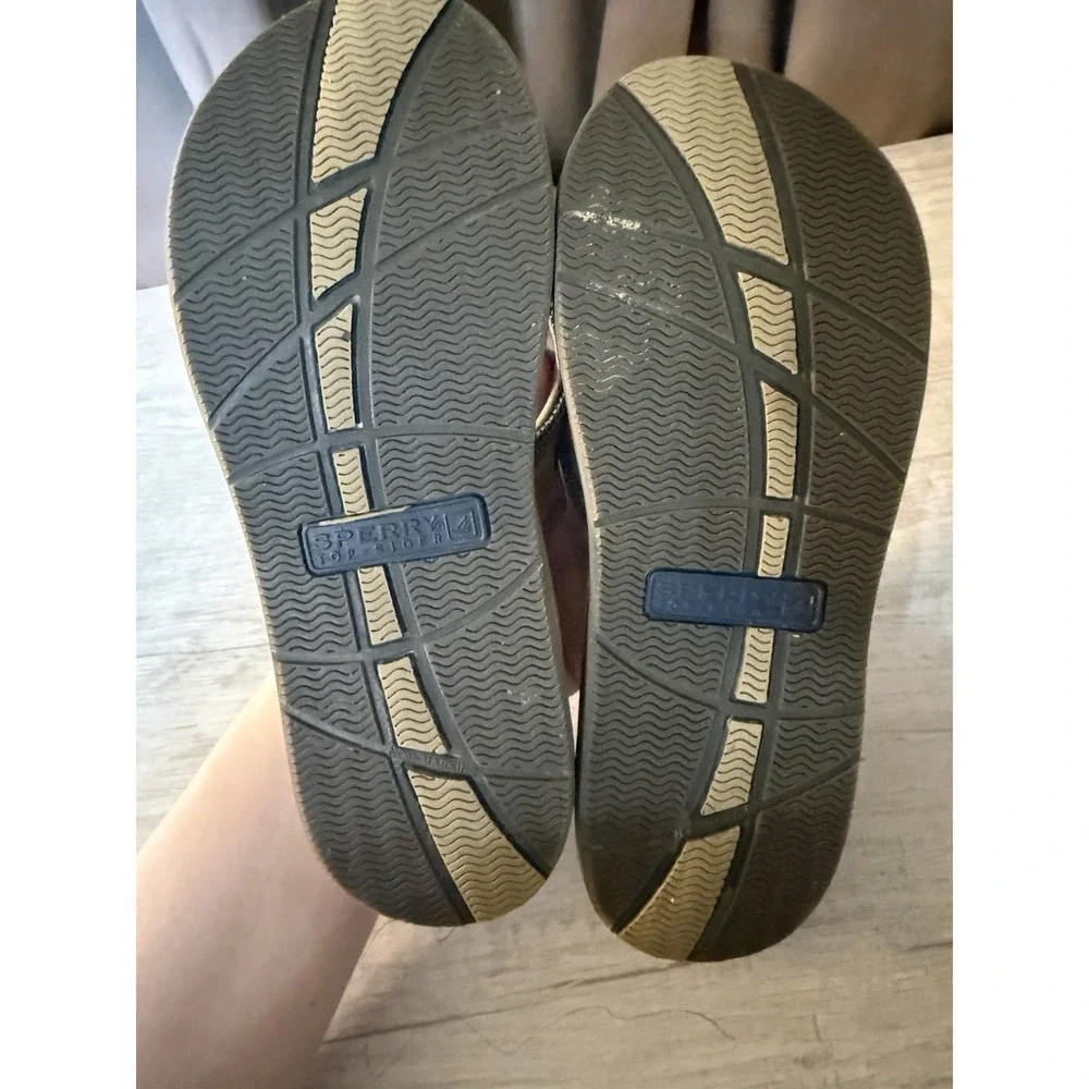 SPERRY TOP-SIDER YOUTH BLUEFISH THONG FLIP FLOPS SIZE 3 TAN/BROWN.